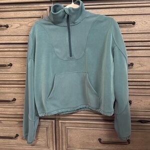 Lululemon brushed softstream ribbed half zip
Color: green jasper
